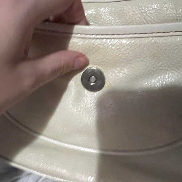 Off-white Vegan Leather Satchel - Picture 6 of 7